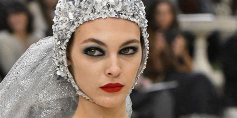 collezione trucchi chanel natale 2019|Chanel trucchi 2019: l'oroscopo beauty di San Valentino 2019.